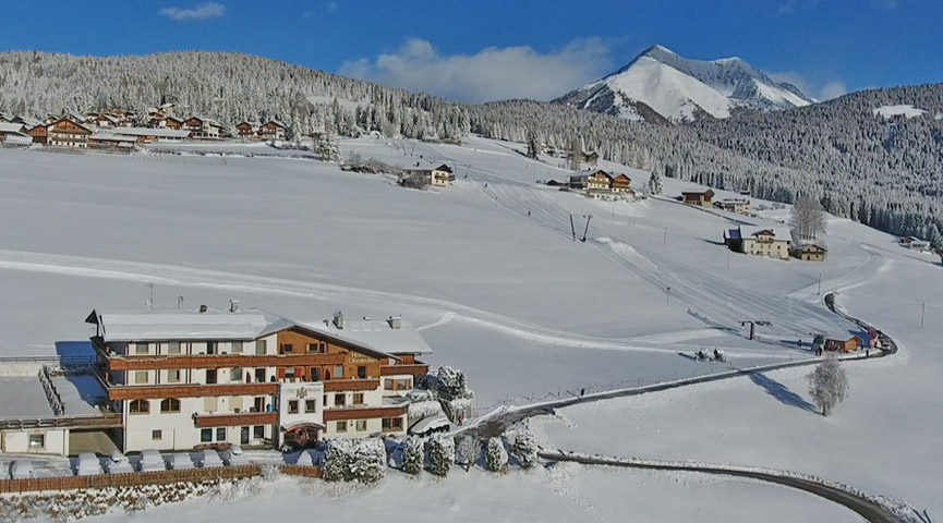 Hotel Oberlechner in Meransen im Winter